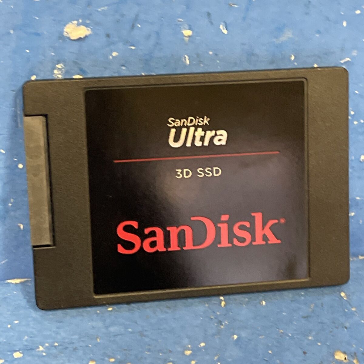 SanDisk Ultra 3D NAND 1TB SSD SATA III 6 Gb/s 2.5 inch 7 mm SanDisk Ultra 3D NAND 1TB SSD SATA III 6 Gb/s 2.5 inch 7 mm