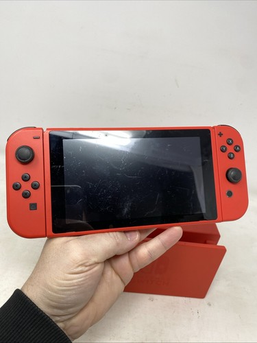 Nintendo Switch HAC-001(-01) Mario Red & Blue Edition - 32GB - Picture 4 of 22