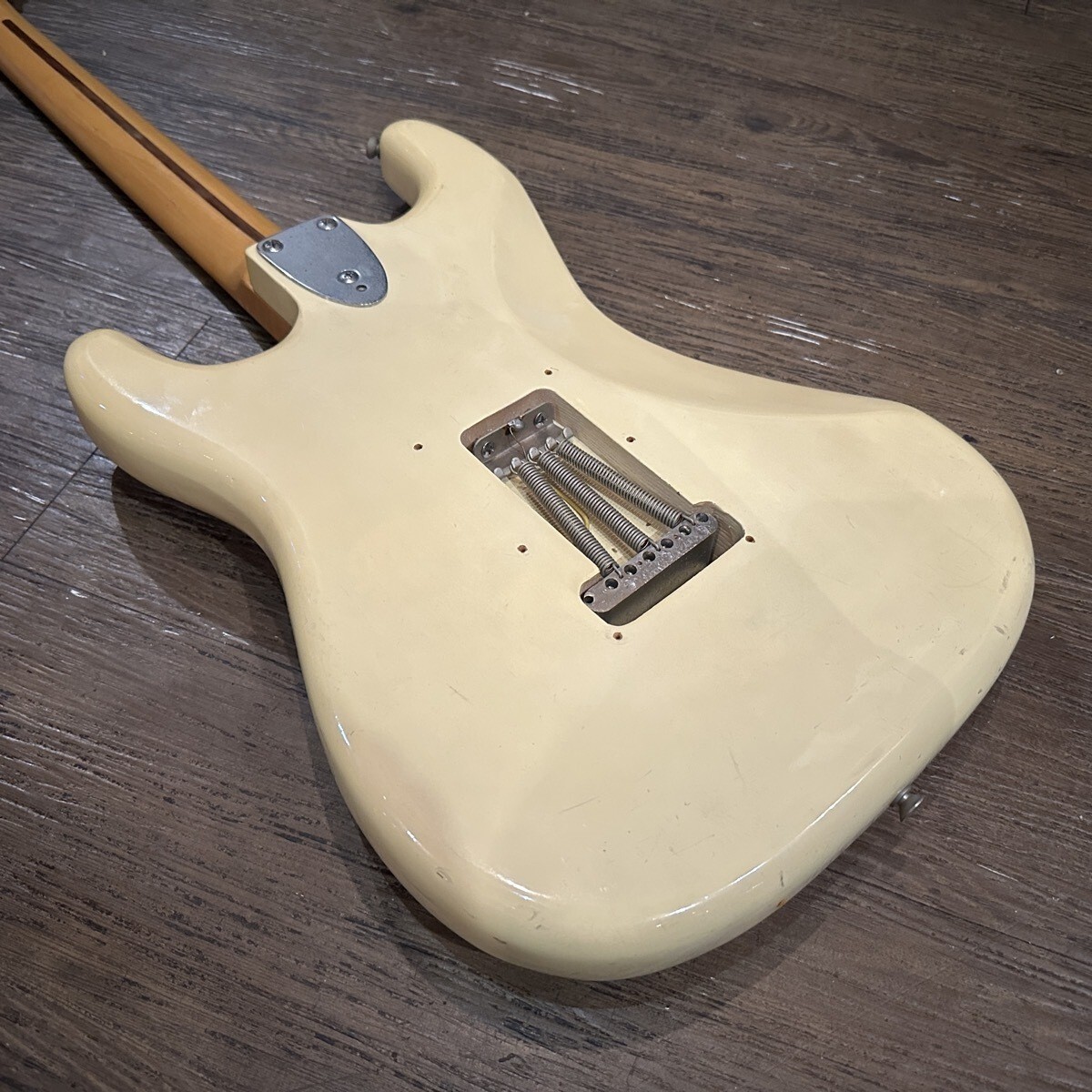 FERNANDES FST-50 White Made in Japan 1980 ST Type Solid Body