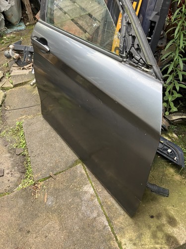Puerta completa BMW Serie 1 F20 O/S/F en gris mineral - Imagen 2 de 2