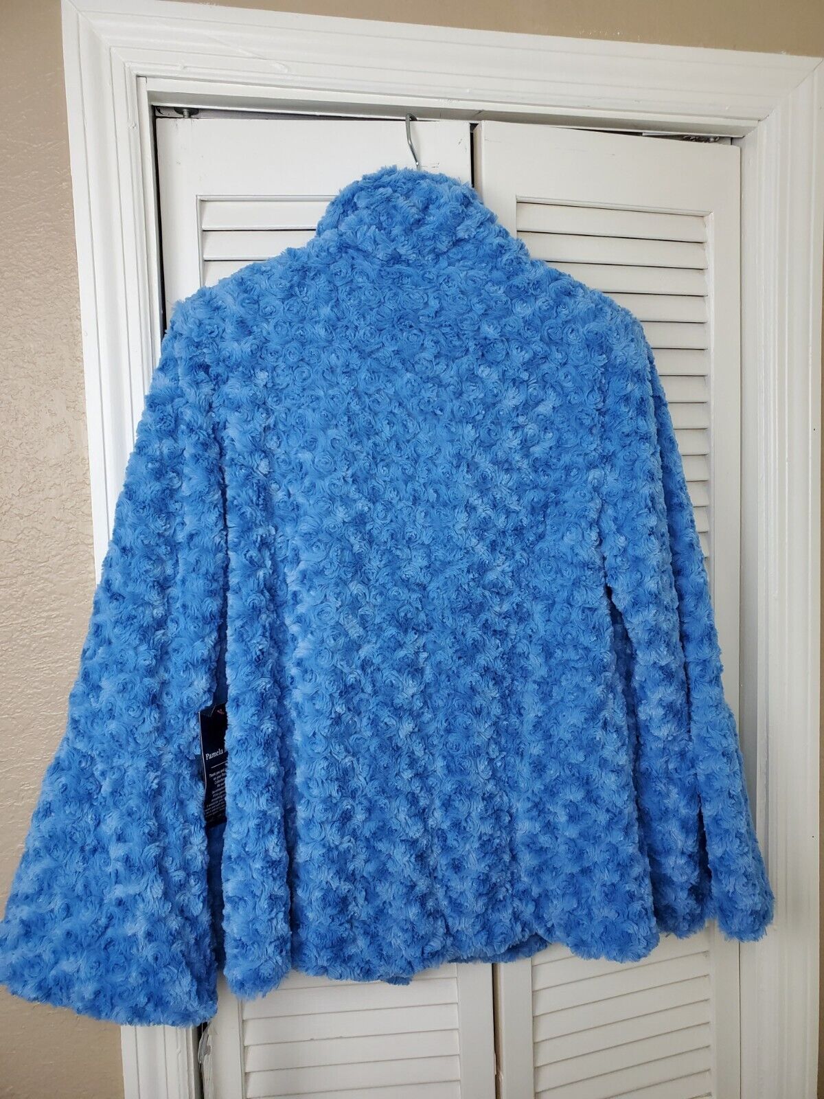 Picture 2 of 9