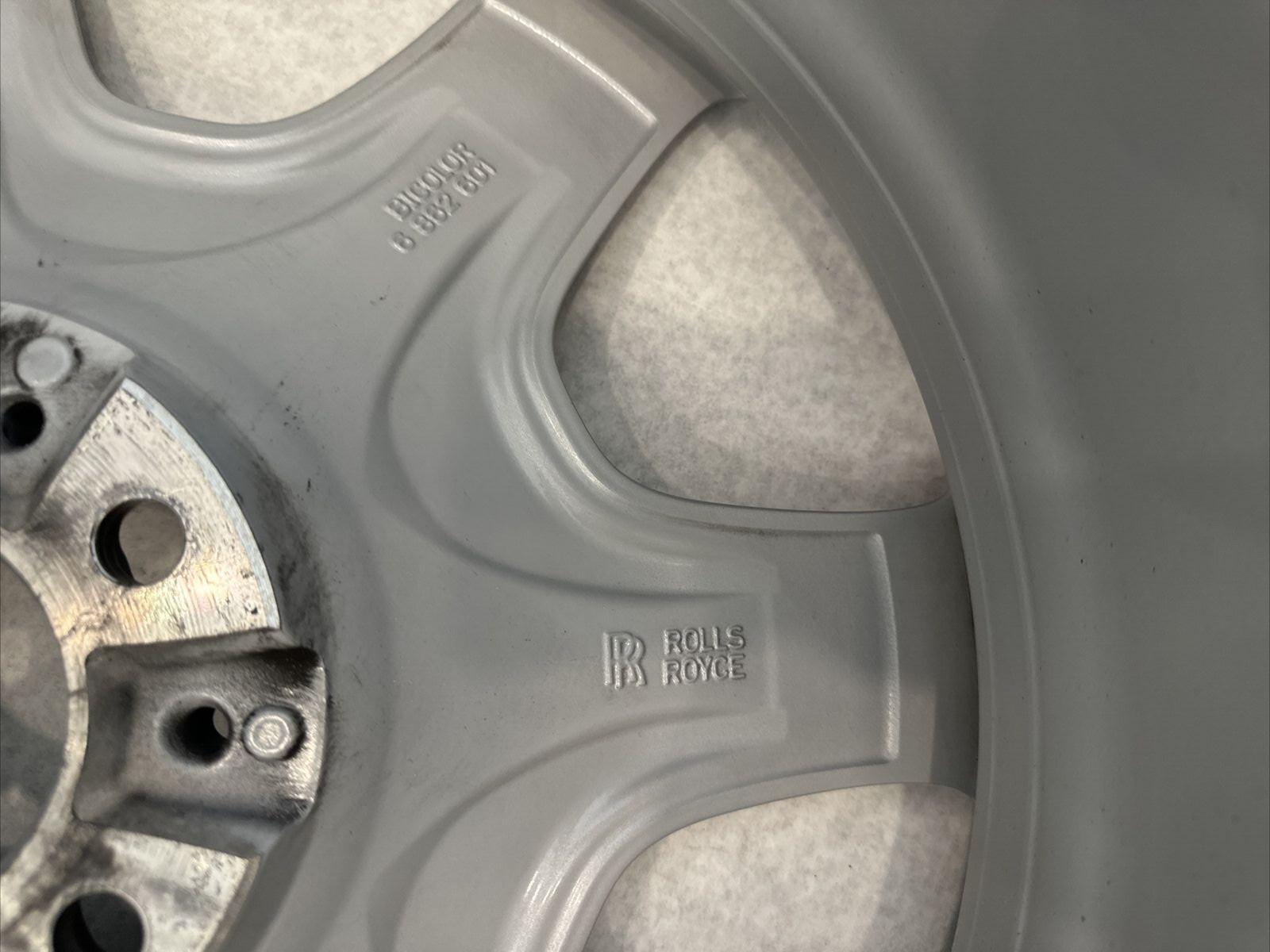 ROLLS ROYCE GHOST/WRAITH /DAWN 20" 20X8.5 ALLOY WHEEL RIMS SET OF 2 OEM  6854568