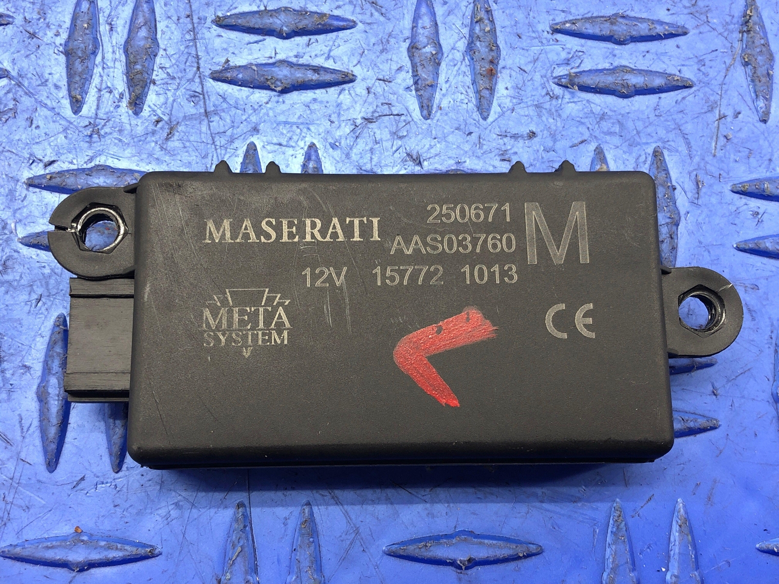 2008-2019 MASERATI GRANTURISMO VOLUMETRIC SENSOR ANTENNA 250671 OEM 2013 2012