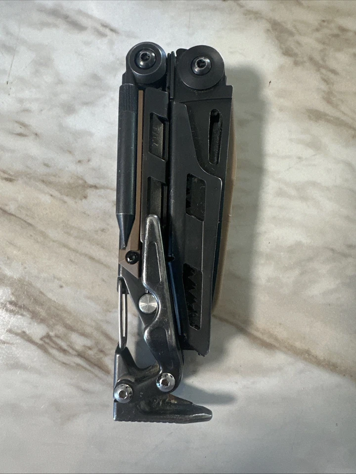 Leatherman MUT EOD Multi-Tool - Image 4 of 4