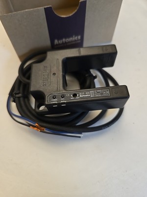 Autonics BUP-50S-P Photoelectric Sensor   1PC NEW