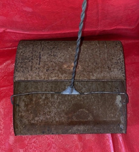 Vintage Dust Pan Long Metal Handle Rustic Farmhouse Primitive Deco - Picture 6 of 17