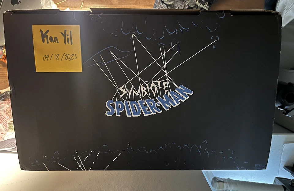 Estatua Sideshow Symbiote Spider-Man  Foto 2 de 4