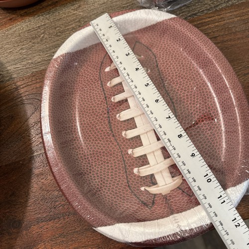 Football Chip Dip Tray ,Napkins, Plates, Bowls. 4374 - Picture 4 of 8