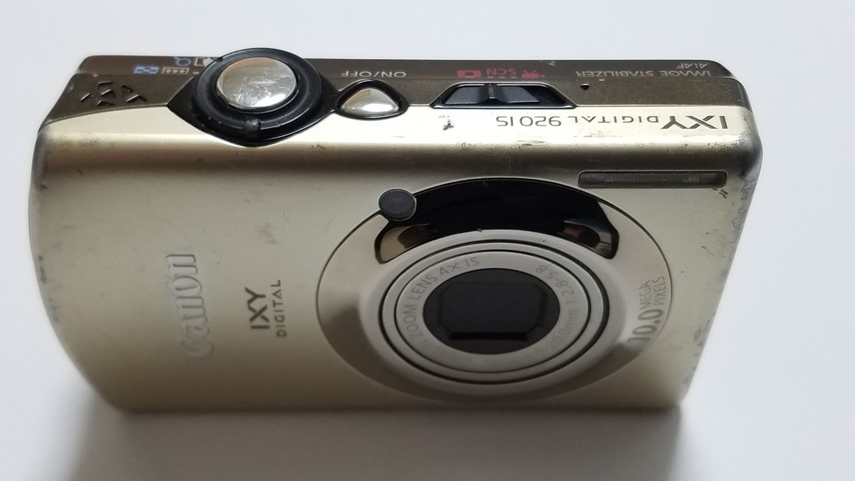 Canon IXY DIGITAL 920 IS Gold 10.0MP Compact Digital Camera