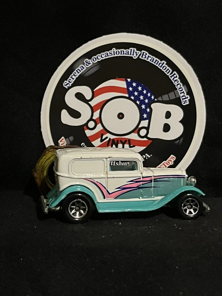 Camión Ford Delivery Panel Hot Wheels 1932 1:64 azul diecast usado casi nuevo estado Foto 4 de 4