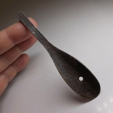 chausse pied miniature métal acier ou clavette marteau forestier vintage N7355