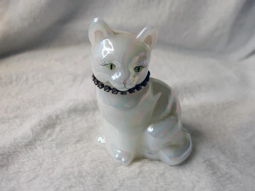Vintage Fenton Iridescent Glass Cat Figurine 🐱 Rhinestone Collar💎 Hand Painted