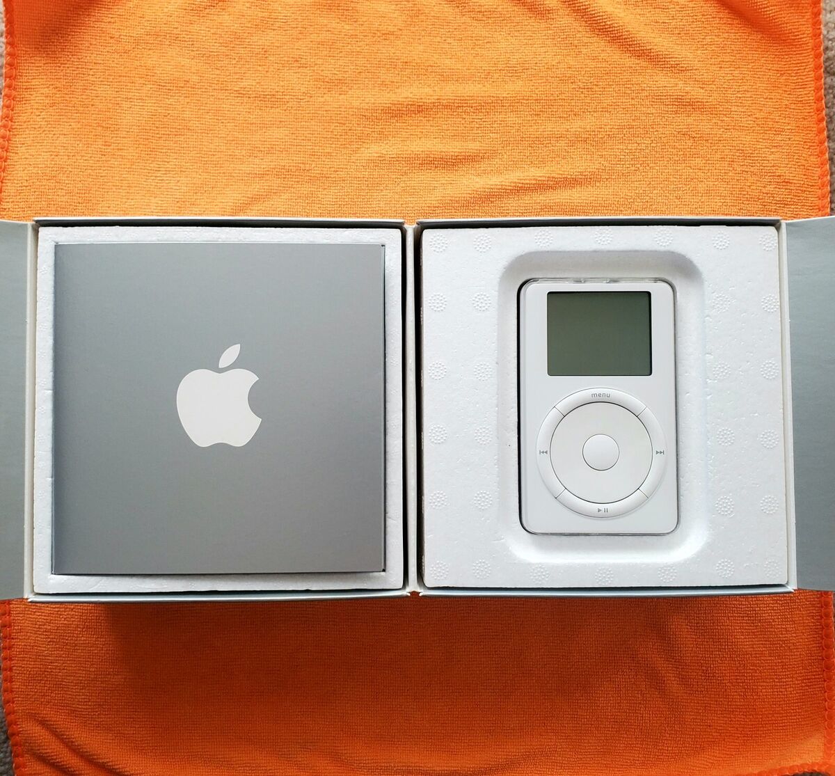 ULTRA RARE Apple iPod 1st Generation M8541 White 5GB ULTRA RARE Apple iPod 1st Generation M8541 White 5GB