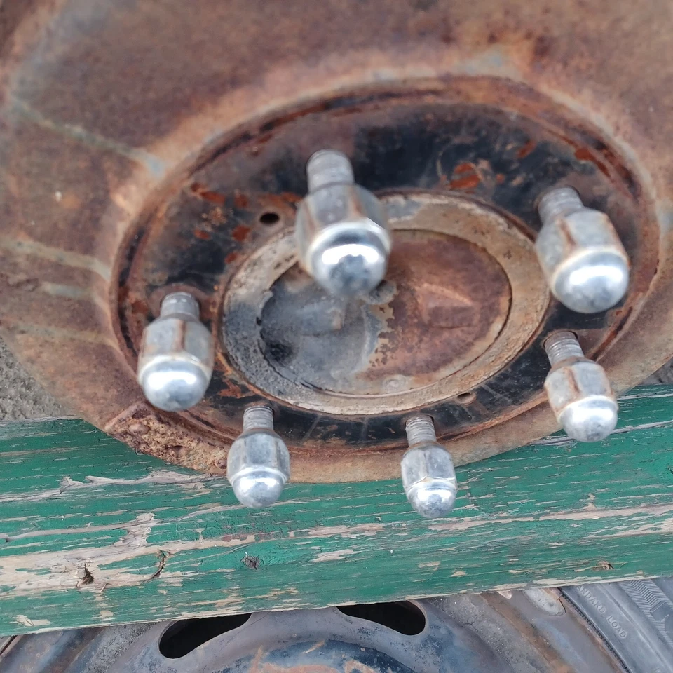 1983 Nissan Datsun 720 truck rear differential assembly 4 Cyl 4x4 carb - Image 4 of 4