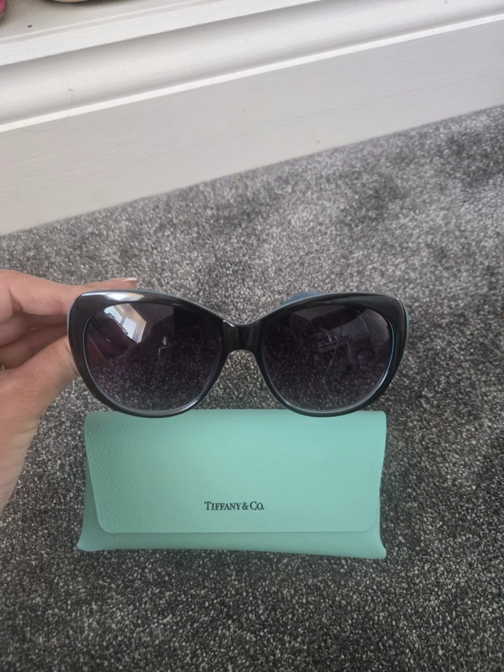 Tiffany & Co. TF4048 Women’s Cat Eye Sunglasses Blue Gradient UV400 58 16 135 - Image 2 of 4