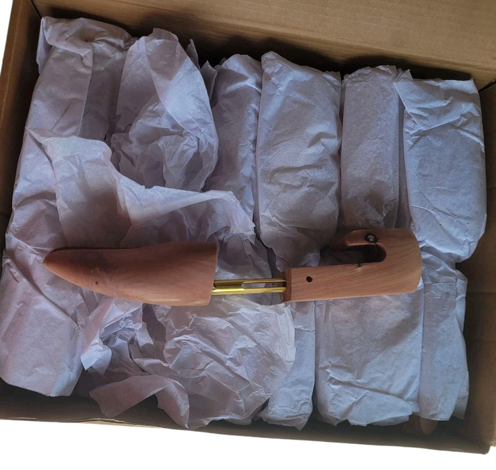 Cedar Elements Split Toe Shoe Trees Size LARGE 6 Pairs Little Wholesale Program