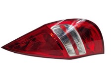 Rückleuchte Rücklicht rechts passt für HYUNDAI I30 (FD) 1.6 CRDI 924022R0