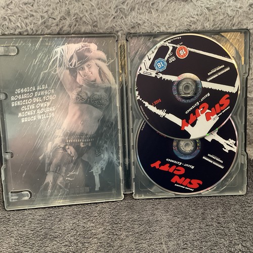 Sin City Collector's Edition Recut Extended DVD, 2-Disc Set, 2005 Steel Book - Picture 2 of 3