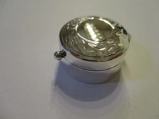 Sterling silver pill box round shape Small gorgeous design arround top 925