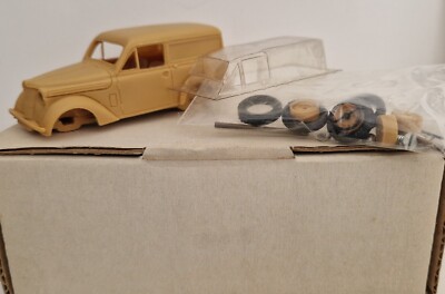 Heco models 1/43 - Renault Juvaquatre Possible Pinder