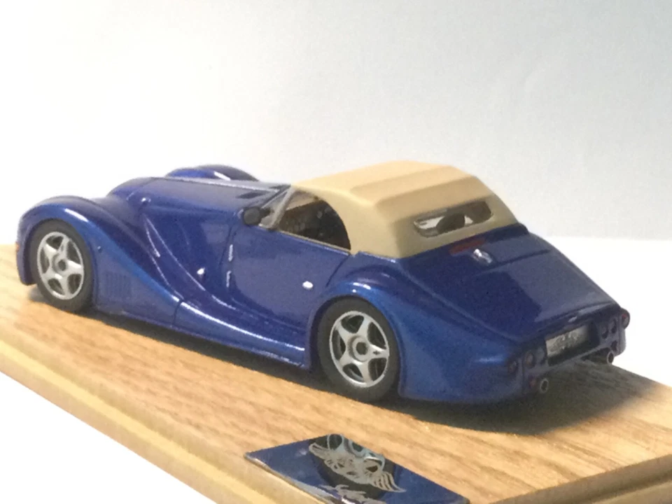 Spark 1:43 Morgan Aero 8 Closed Dark Blue Modell Nr: SPMN03 - Immagine 3 di 4