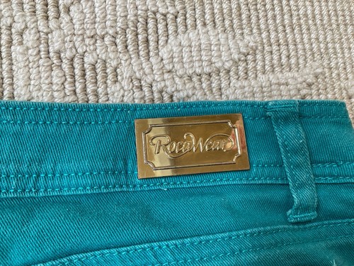 ROCAWEAR Embroidered Juniors/ Women’s Shorts Y2K Size 11 Jrs. - Picture 6 of 11