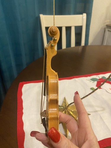 Vintage Wooden Violin Ornament Made In Taiwan - Picture 3 of 7