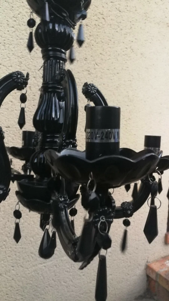 Lampe à suspension type lustre noir en plastique - Photo 4/4