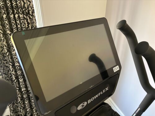Bowflex MAX Total M40 trainer exercise machine - hardly used - Picture 2 of 6