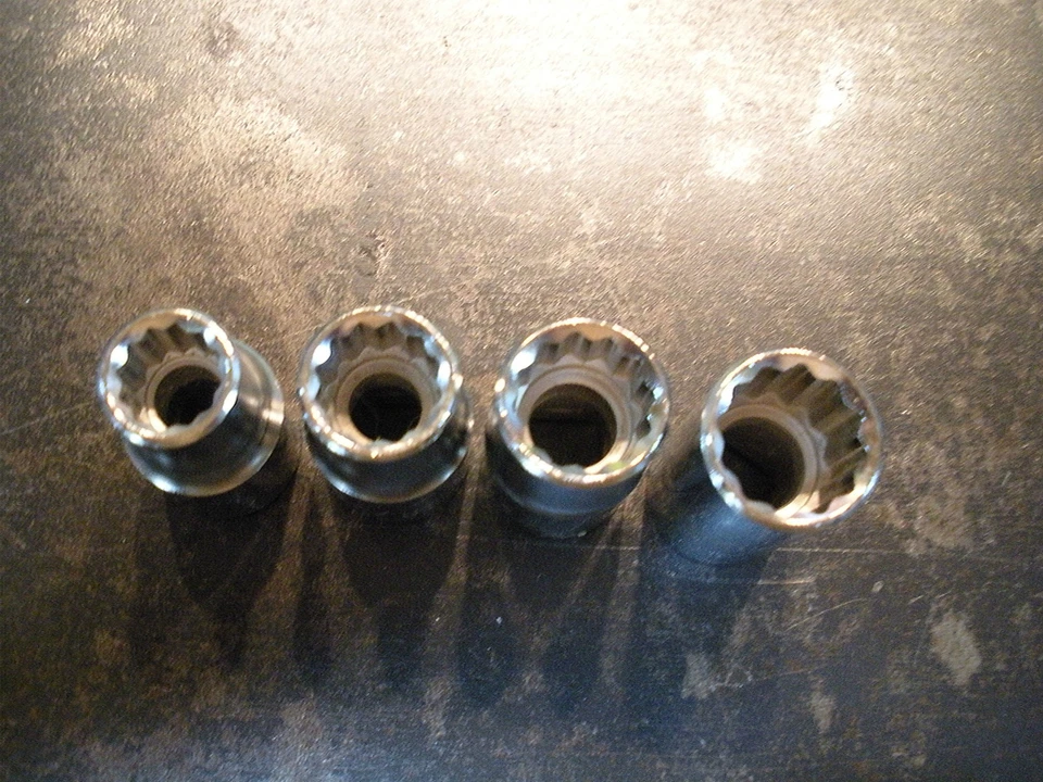 Husky Sockets *NEW*  1/2" Drive 9pc SAE & Metric  12point  Lifetime Guarantee   - Image 3 of 4