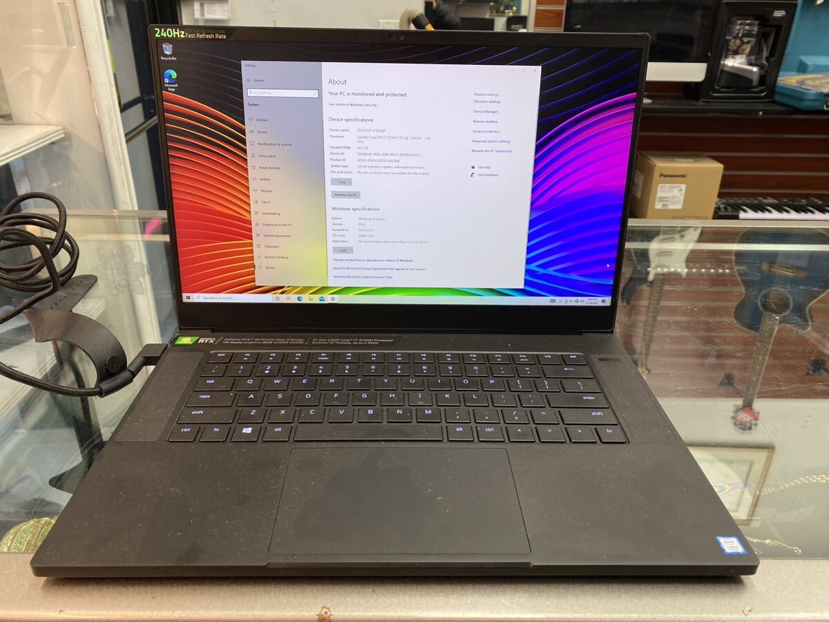 Windowsノート本体 razer blade 15 2019 i7 9750h. Ram 16gb Razer Blade 15