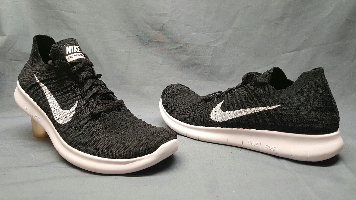 Nike maschile flyknit scarpe bianco nero correre libero nel grande piano modello! Nike maschile flyknit scarpe bianco nero correre libero nel grande piano modello!