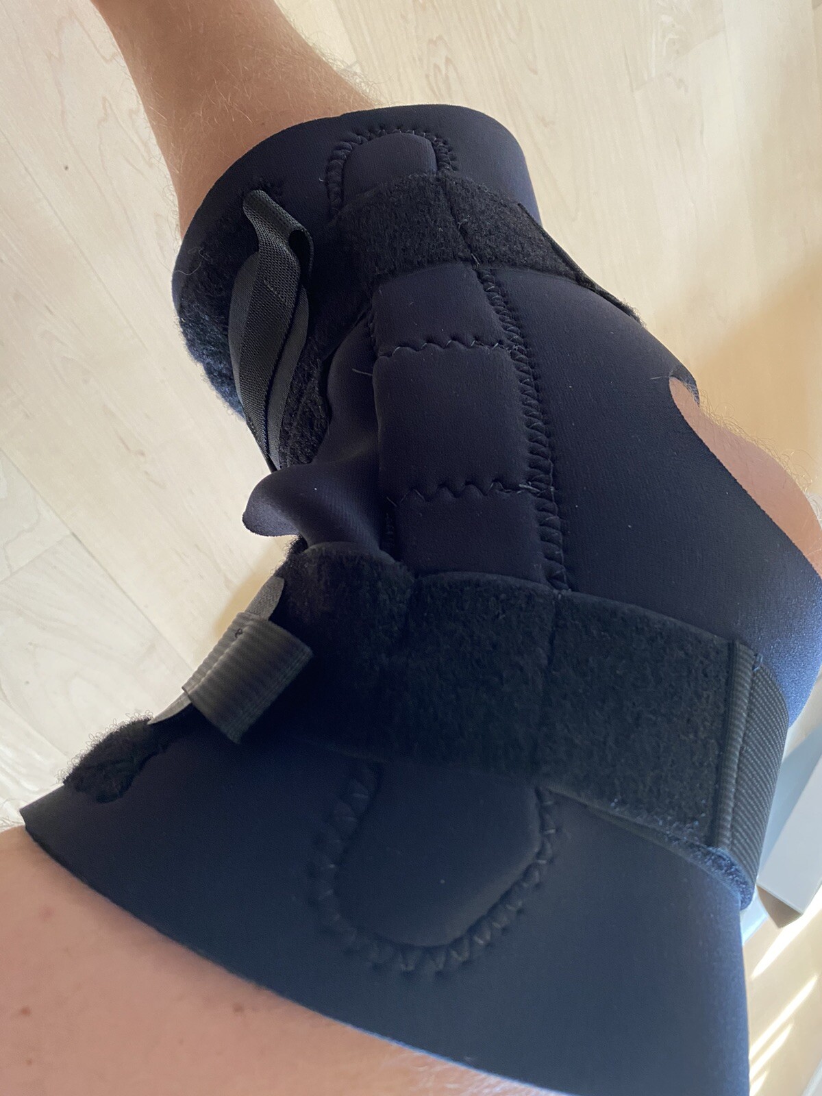 Dynatronics knee Support, Open kneecap Stabilizer with Adjustable Strap