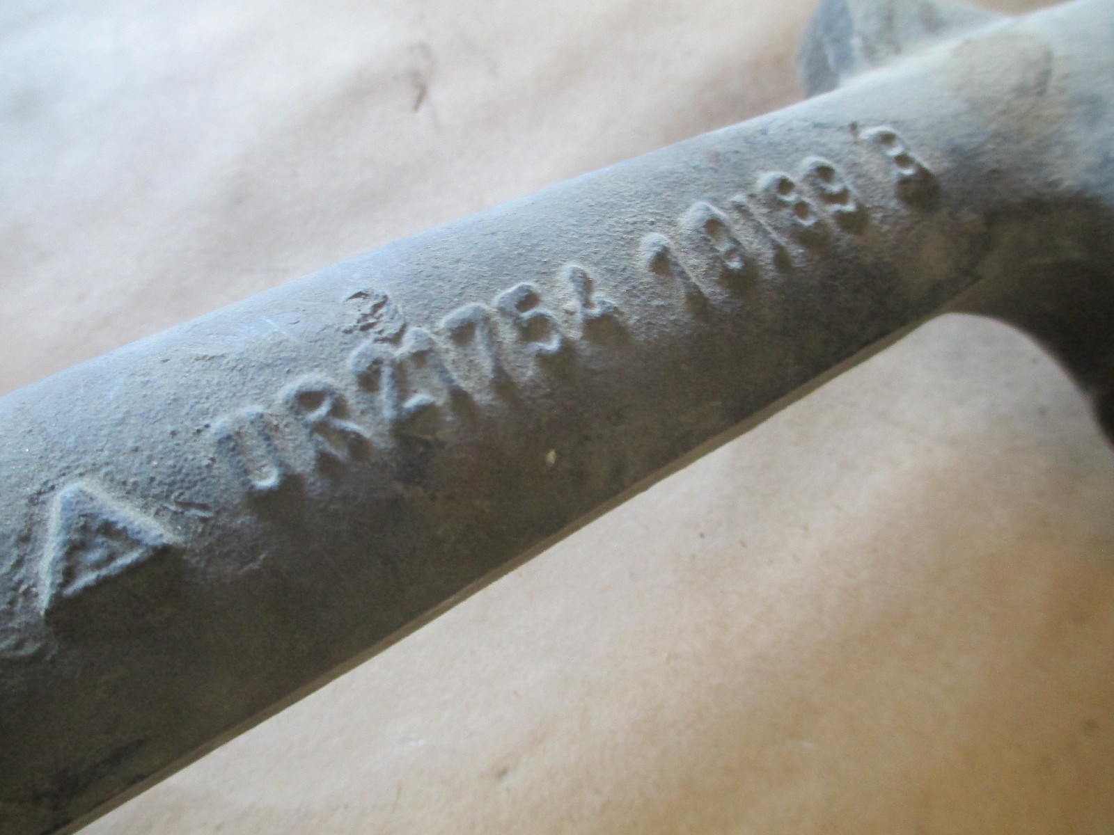 Bentley Turbo R - RH Front Upper Suspension Arm 