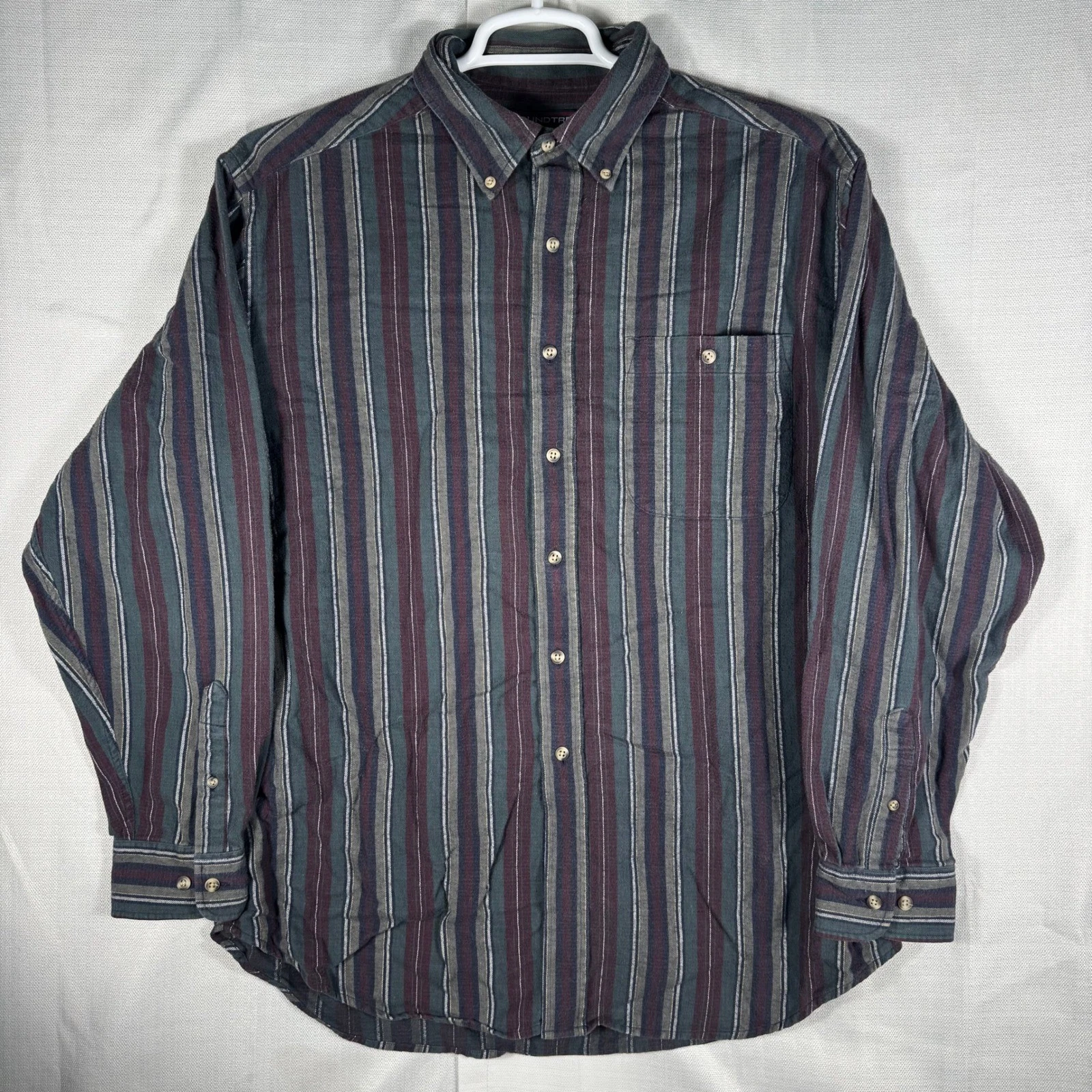 Roundtree & Yorke Mens Large Portuguese Flannel Striped Button Down Shirt Green
Opens in a new windo