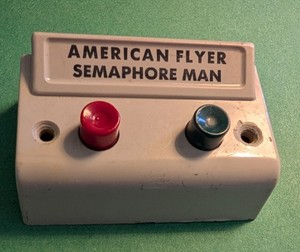 AMERICAN FLYER  SEMAPHORE MAN 2 BUTTON CONTROL NEW REPRO  XA10961AG