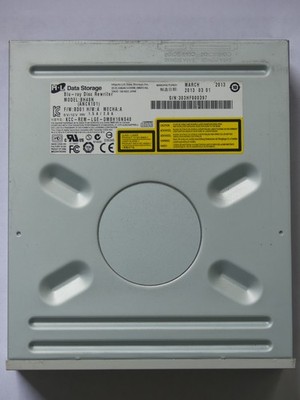 Hitachi-LG BH40N Internal SATA Blu-Ray BD/DVD/CD Writer Burner