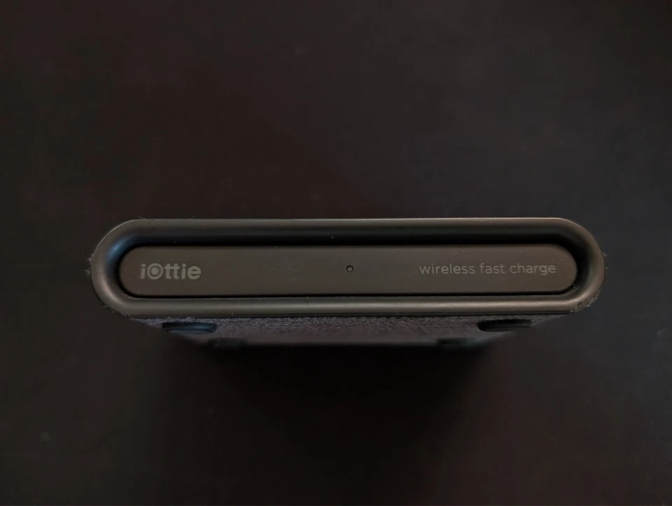 Беспроводное быстрое зарядное устройство iOttie тканевая прокладка зарядная станция Qi серая проверенная работа - Изображение 3 из 4