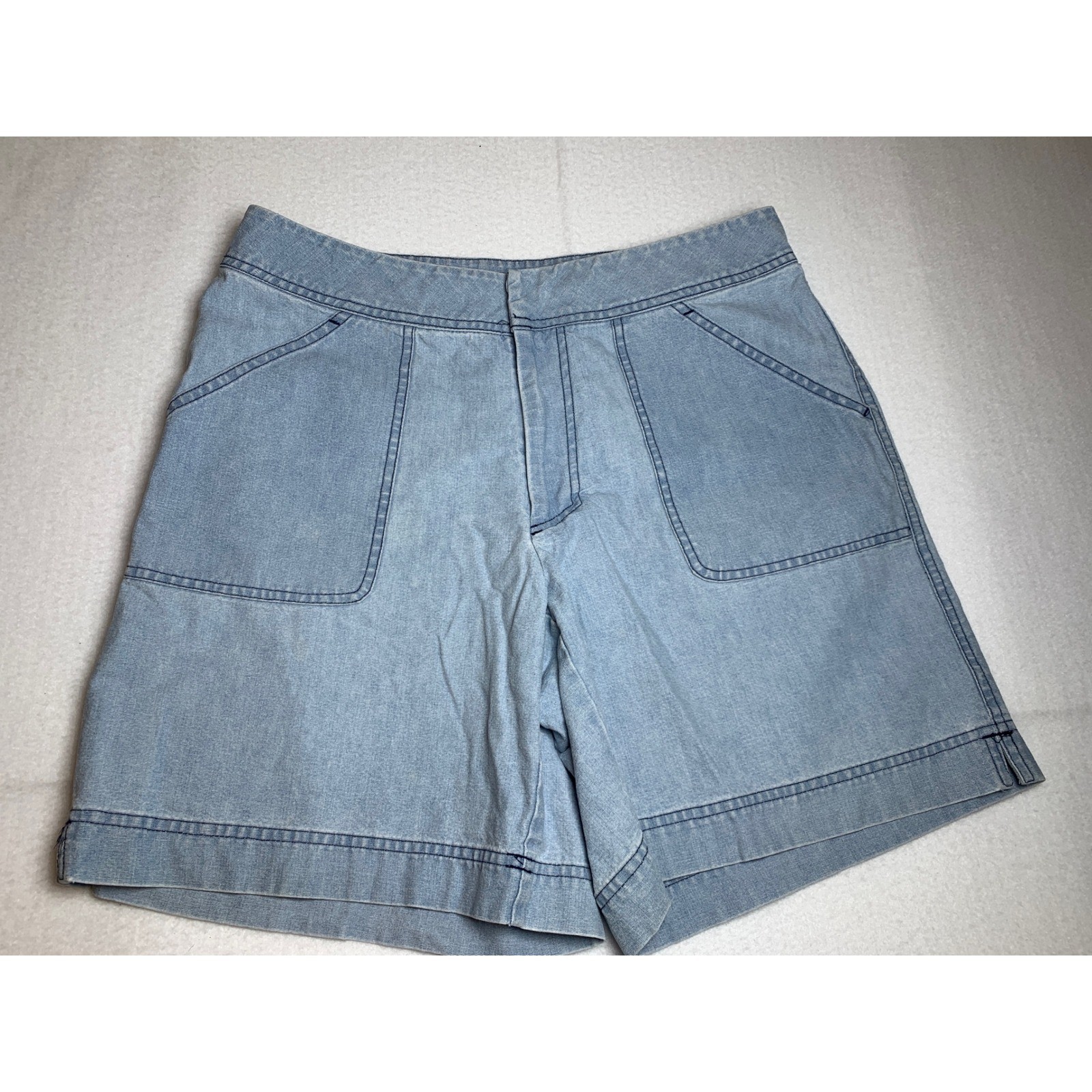 Liz Claiborne Womens Light Wash Denim Shorts High Waisted 100% Cotton Size 12