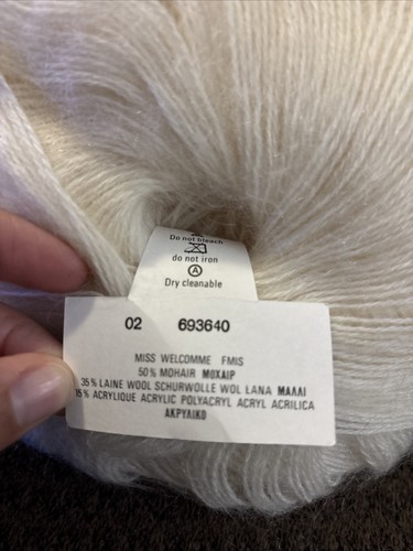 2 bolas de hilo de mohair y lana turquesa verde azulado y brillo 50 OZ cada una - Imagen 2 de 3