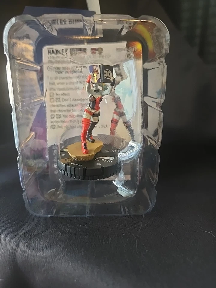 Tarjeta Heroclix Harley Quinn FCBD 2024 LE W PLUS The Riddler Legacy DC24-L051 Foto 2 de 4