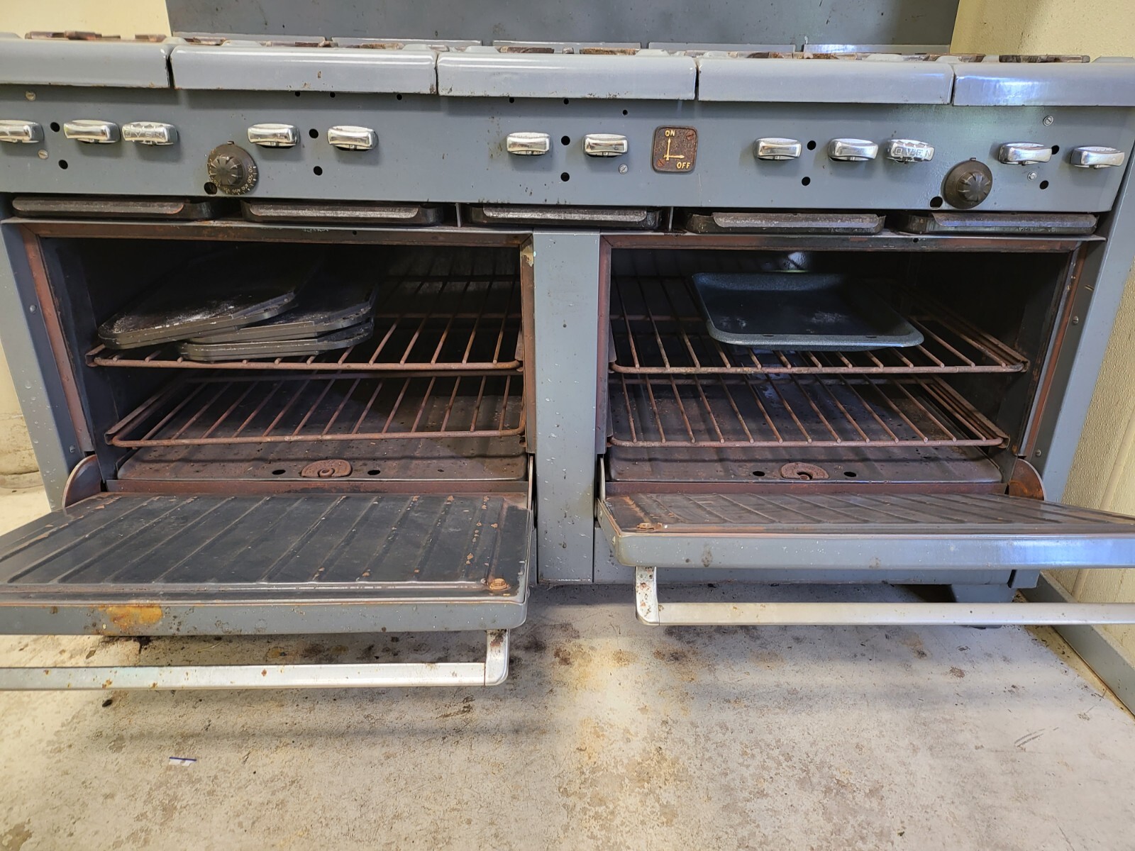 Garland 10 Burner Gas Stove and Oven. Rare Antique eBay