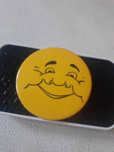Insignia vintage de Happy Face - Imagen 2 de 3