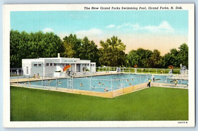 Grand Forks North Dakota Postcard New Swimming Pool Exterior View c1940 Vintage