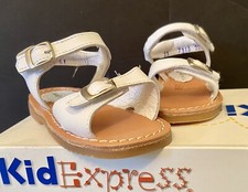 NEW Girls 7-7.5 23M KIDS EXPRESS  IRELAND  WHITE LEATHER adjustable SANDALS