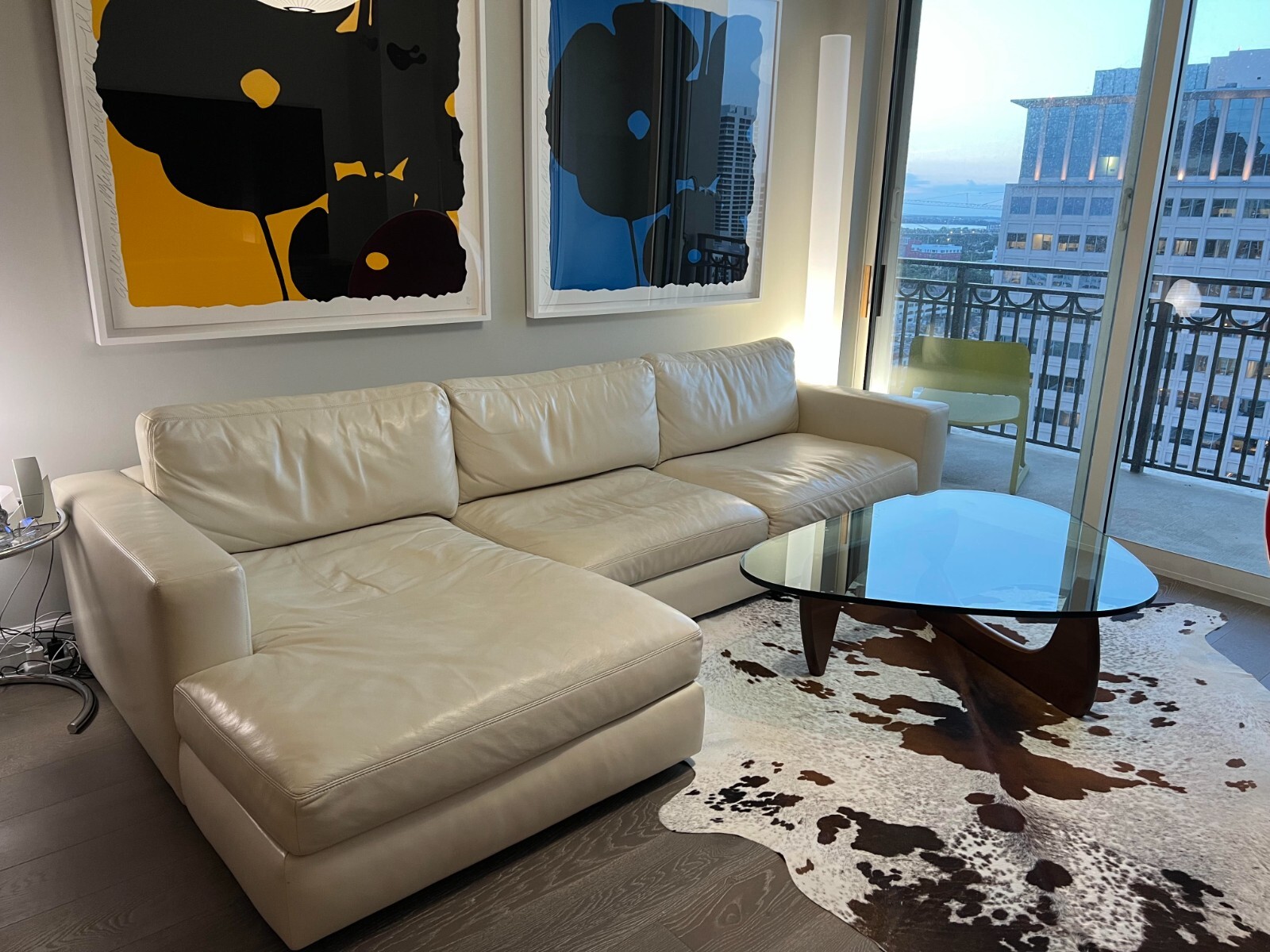 Value City Leather Sectional Sofa Baci Living Room