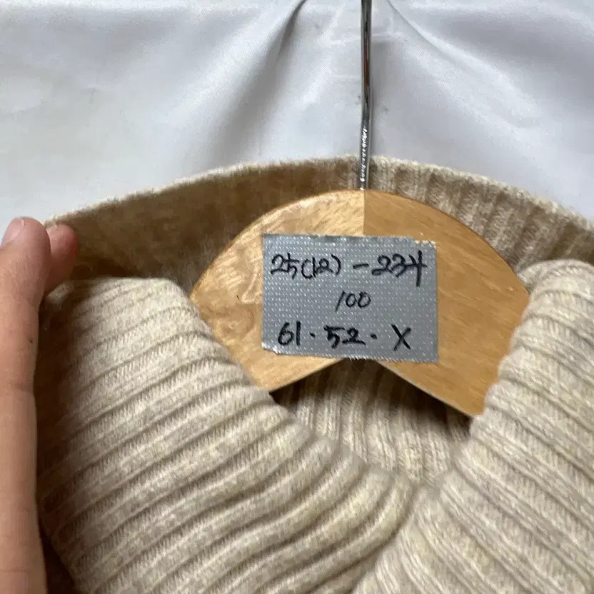 Lacoste Beige Turtleneck Sweater, Women's Size 100 thumbnail 4