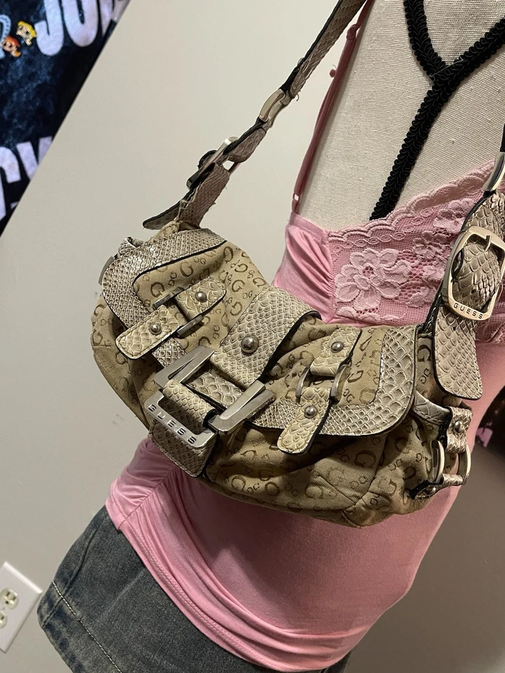 RARE cute snake skin guess bag , such a vinatge looking bag so pretty and cute  - Image 3 of 4