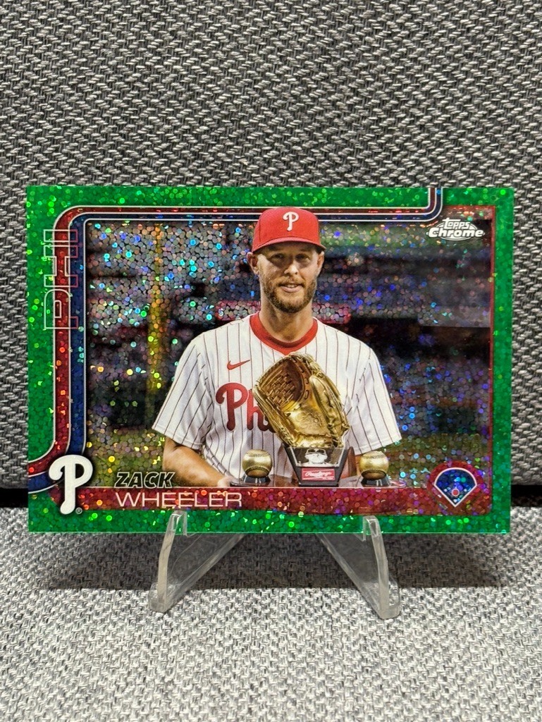 2025 Topps Chrome Zack Wheeler Image Variation Green Speckle Refractor #/99 #189