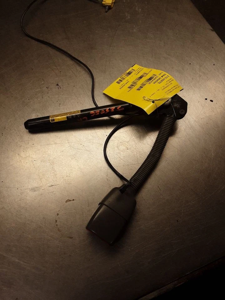 Seat Belt Front Driver Buckle Fits 06-14 EXPRESS 1500 VAN 616806 Foto 2 de 4